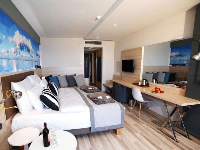 Sunprime C-Lounge