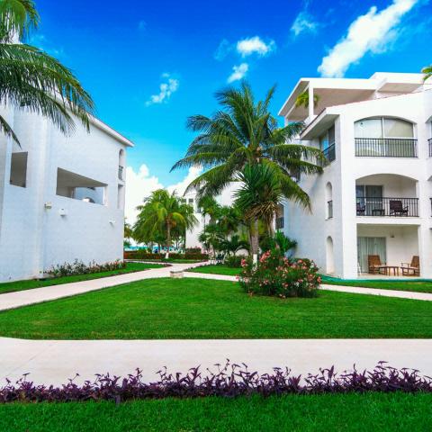 Beachscape Kin Ha Villas & Suites Cancun 