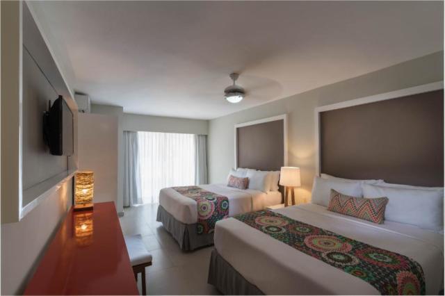 Emotions by Hodelpa Playa Dorada