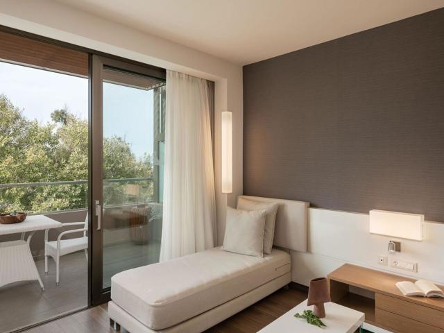Avra Imperial Beach Resort & Spa