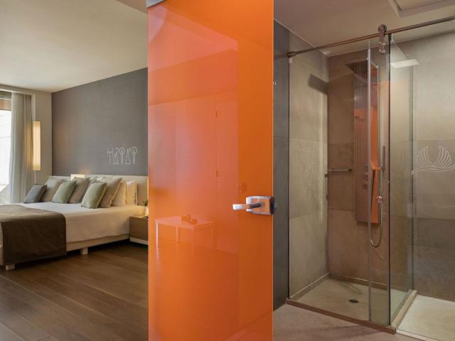 Avra Imperial Beach Resort & Spa