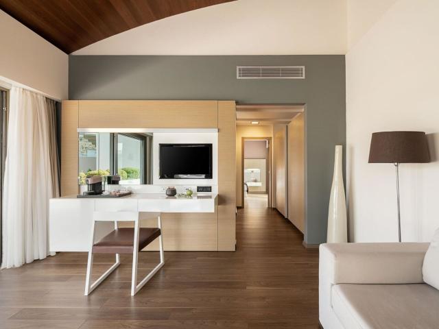Avra Imperial Beach Resort & Spa