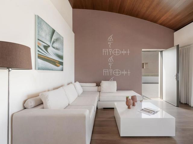 Avra Imperial Beach Resort & Spa