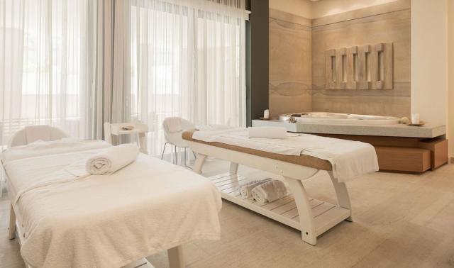 Avra Imperial Beach Resort & Spa