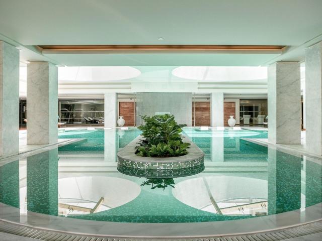 Avra Imperial Beach Resort & Spa