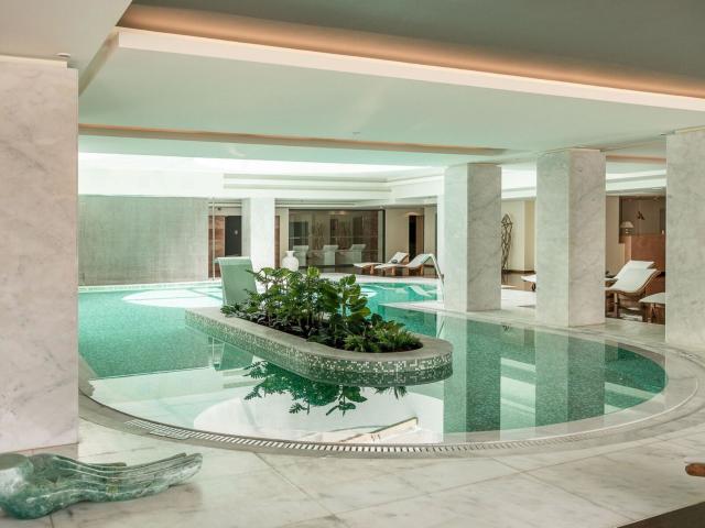 Avra Imperial Beach Resort & Spa