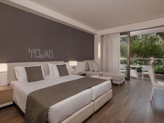 Avra Imperial Beach Resort & Spa