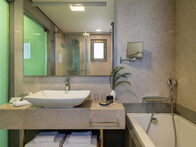 Avra Imperial Beach Resort & Spa