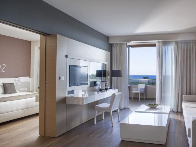 Avra Imperial Beach Resort & Spa