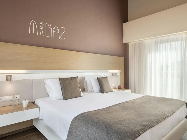 Avra Imperial Beach Resort & Spa
