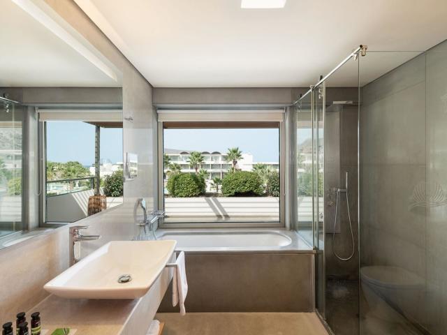 Avra Imperial Beach Resort & Spa