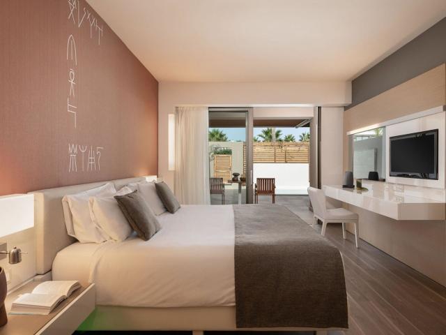 Avra Imperial Beach Resort & Spa