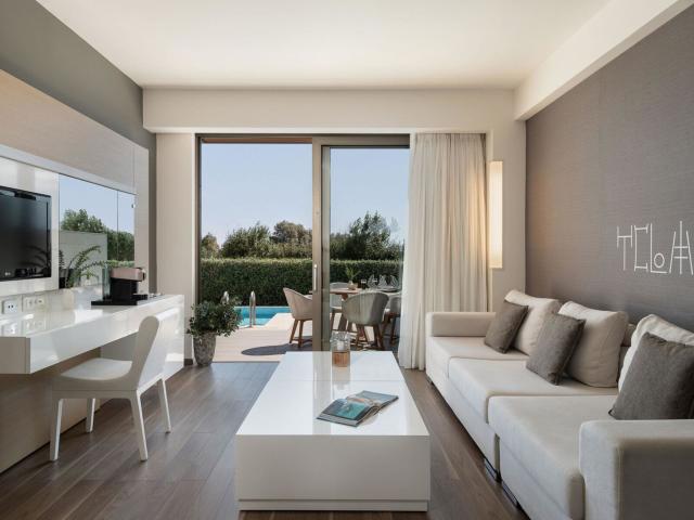 Avra Imperial Beach Resort & Spa