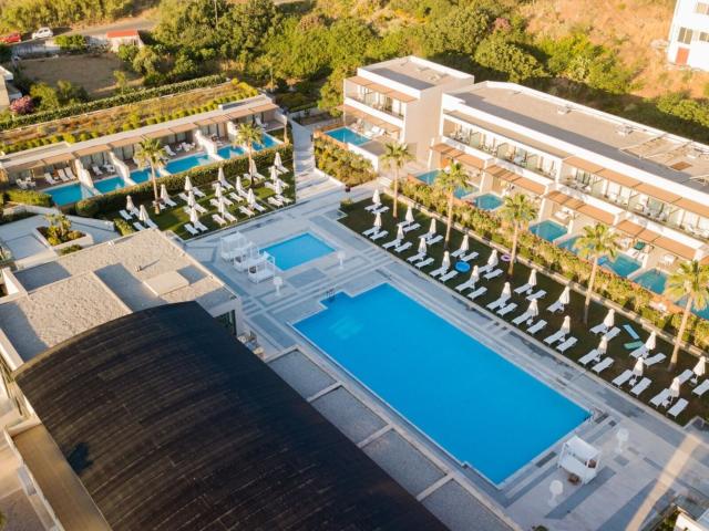 Avra Imperial Beach Resort & Spa