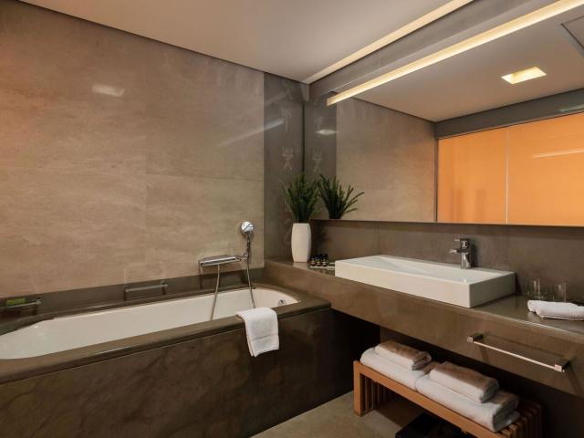 Avra Imperial Beach Resort & Spa