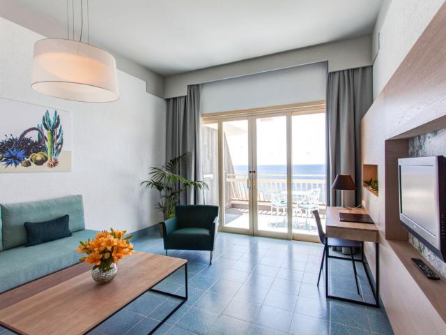 Suite hotel Fariones