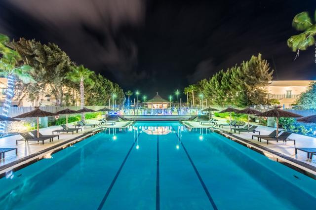 THB Tropical Island