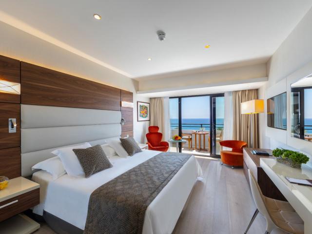 Amathus Beach