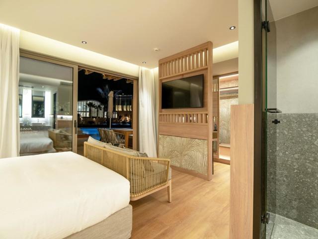 Senseana Sea Side Resort & Spa