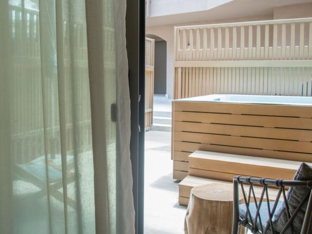 Senseana Sea Side Resort & Spa