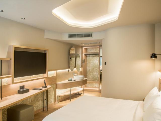 Senseana Sea Side Resort & Spa