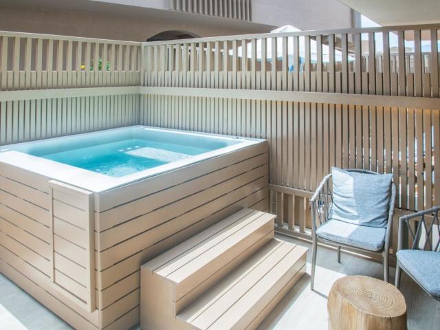 Senseana Sea Side Resort & Spa