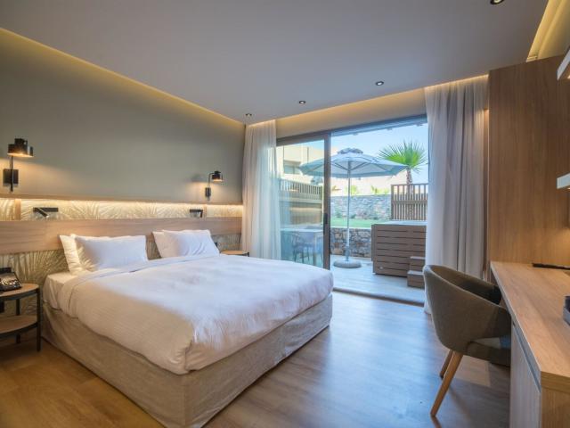 Senseana Sea Side Resort & Spa