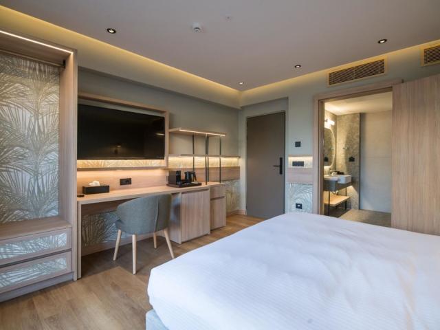 Senseana Sea Side Resort & Spa