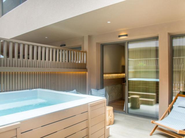 Senseana Sea Side Resort & Spa