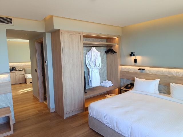 Senseana Sea Side Resort & Spa
