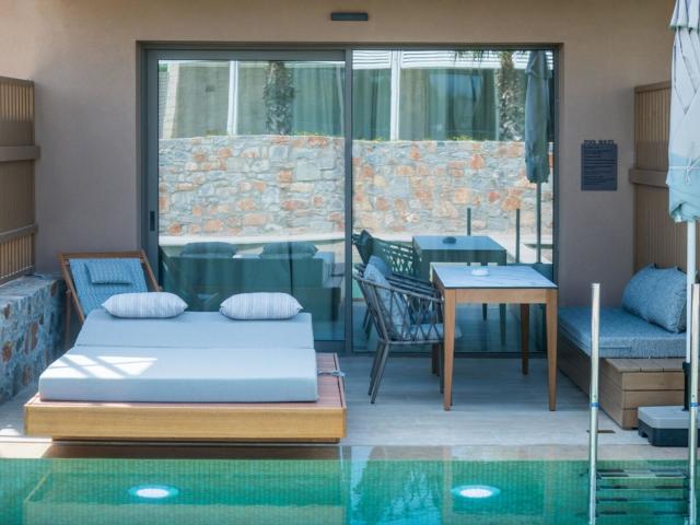Senseana Sea Side Resort & Spa
