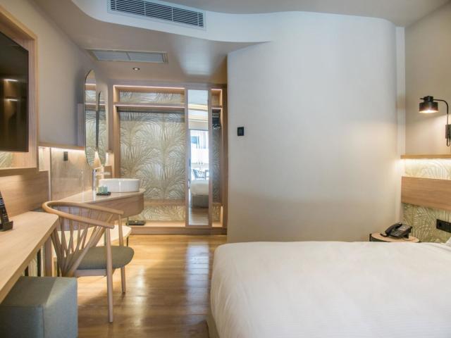 Senseana Sea Side Resort & Spa
