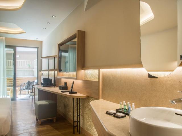 Senseana Sea Side Resort & Spa