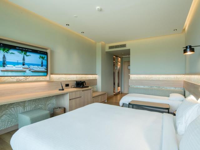 Senseana Sea Side Resort & Spa
