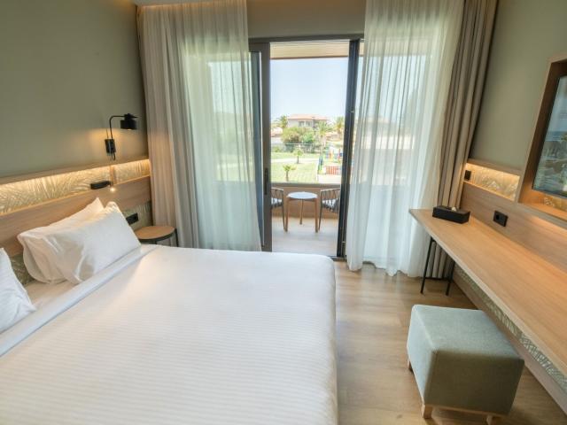 Senseana Sea Side Resort & Spa