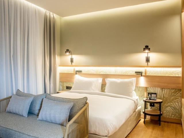 Senseana Sea Side Resort & Spa