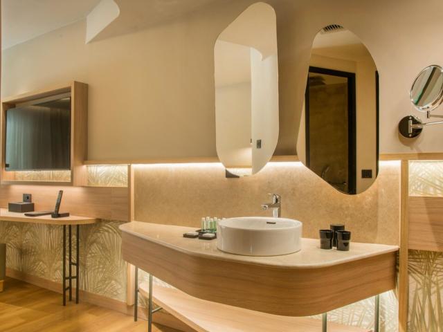 Senseana Sea Side Resort & Spa