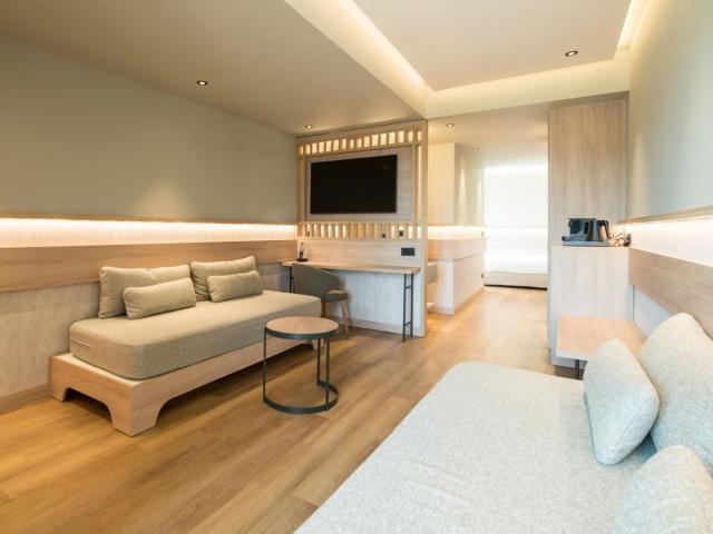 Senseana Sea Side Resort & Spa