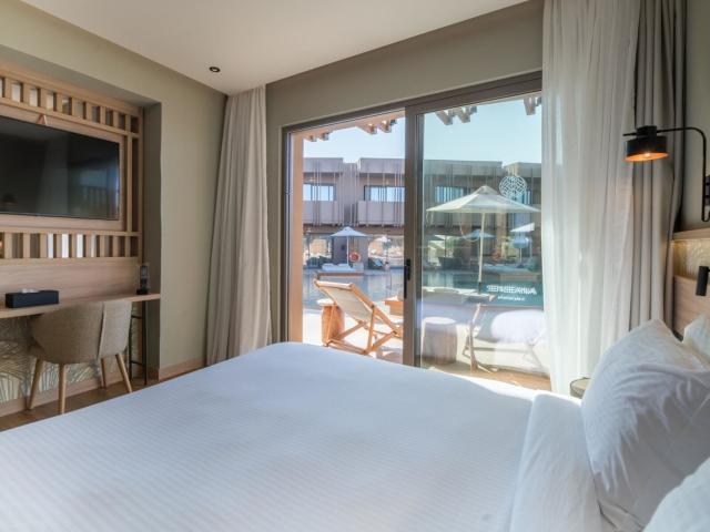 Senseana Sea Side Resort & Spa