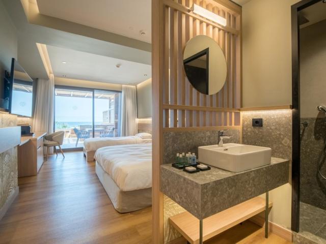 Senseana Sea Side Resort & Spa