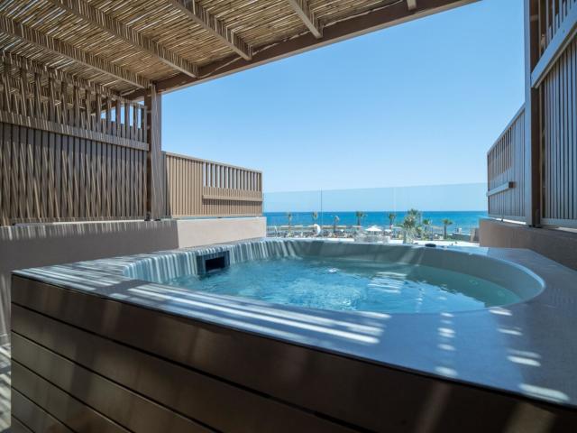 Senseana Sea Side Resort & Spa