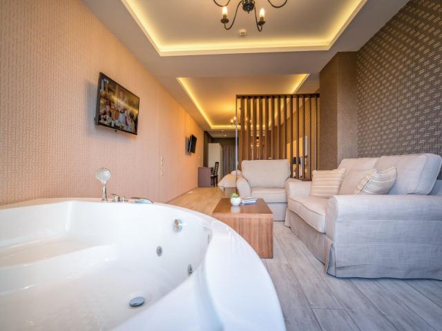 Elegance Luxury Executive Suites