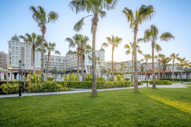 Kirman Sidera Luxury & Spa