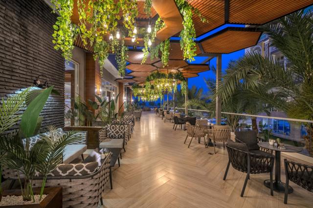 Kirman Sidera Luxury & Spa
