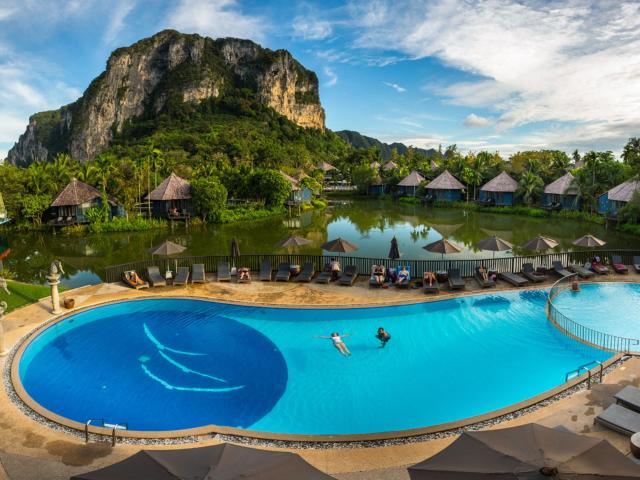 Peace Laguna Resort & Spa