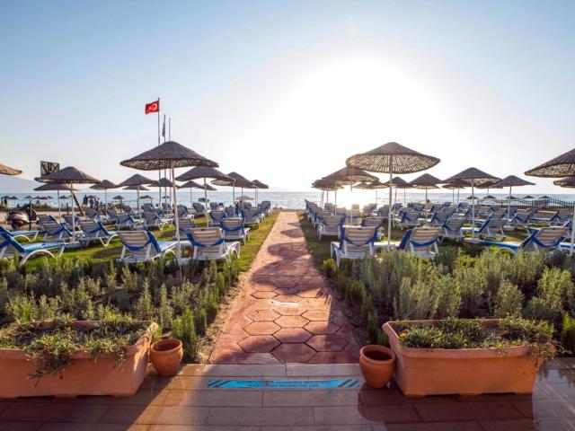 Unique Residence Hotel Golf & Spa