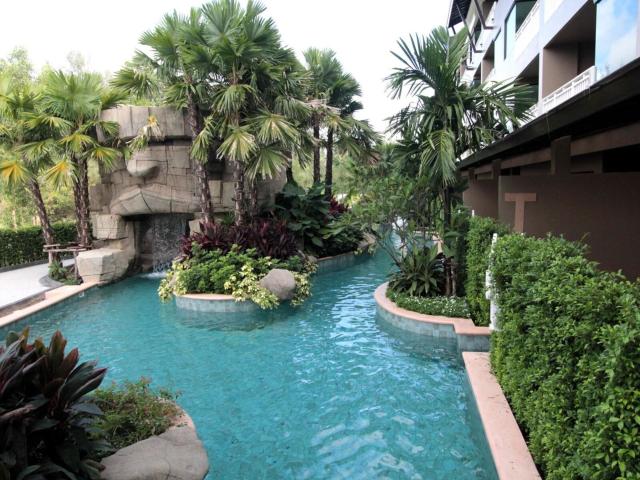 Maikhao Palm Beach & Resort
