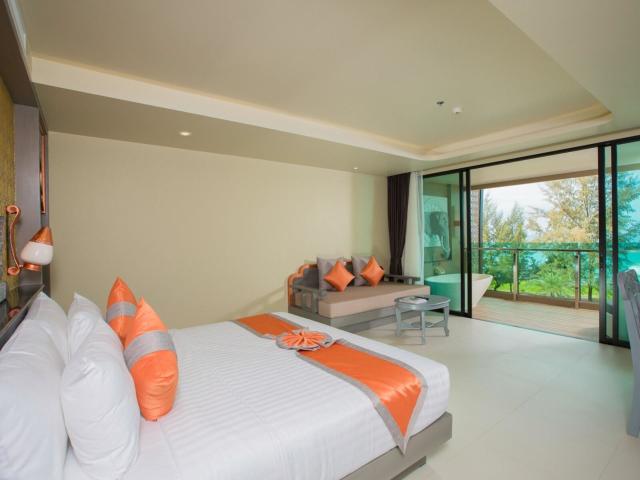 Maikhao Palm Beach & Resort