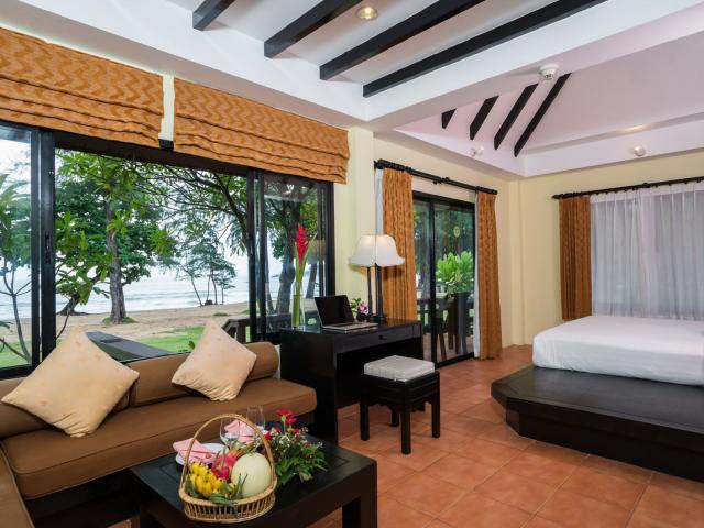 Khao Lak Emerald Beach