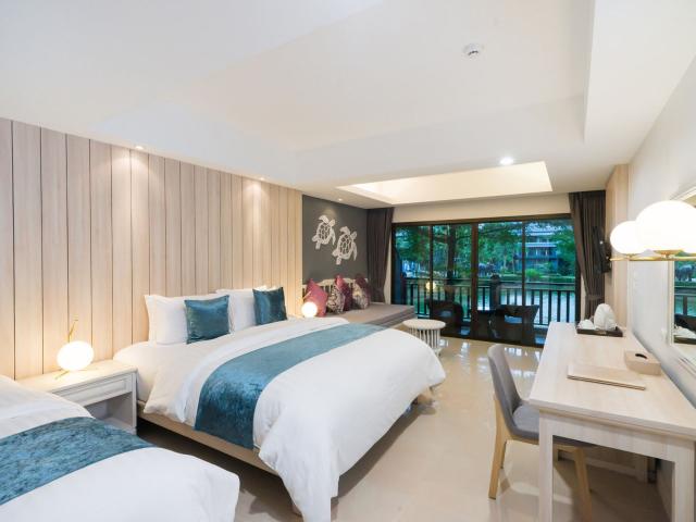 Khao Lak Emerald Beach